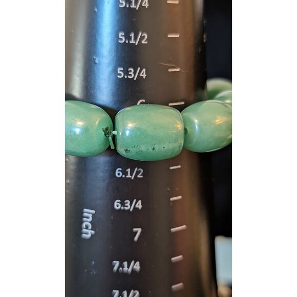 Icy Cold Green Stone Bead Stretch Bracelet - Picture 7 of 10